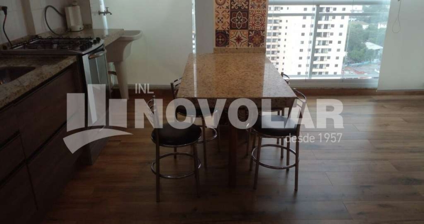Apartamento 1 Dormitório com Vista para o Campo de Marte. Andar Alto. Região Excepcional. Visite!