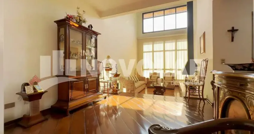 Sobrado Exclusivo na Vila Maria - Elegância e Conforto em Localização Privilegiada