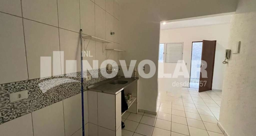 Casa em Condomínio Fechado no Pari com 1 Dormitório