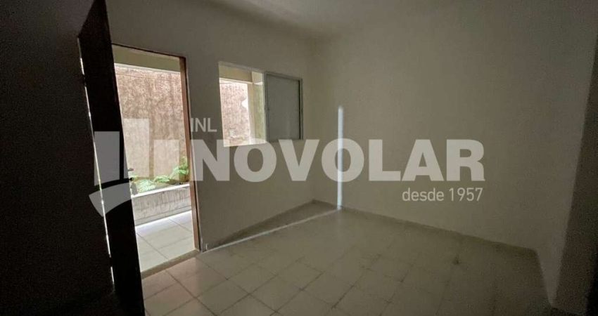 Casa em Condomínio Fechado no Pari com 1 Dormitório