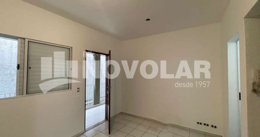Apartamento em Condomínio Fechado no Pari com 1 Dormitório