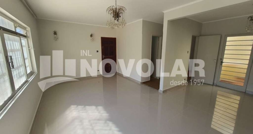 Casa Térrea no Jardim Guança com 3 Dormitórios e 4 Vagas