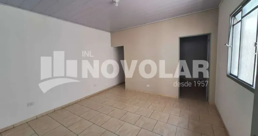 Casa com 2 quartos para alugar na Água Fria, São Paulo 