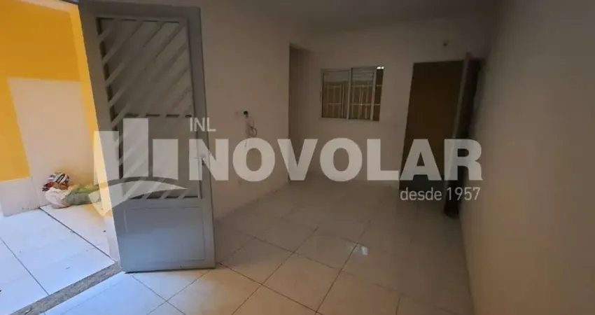 Condomínio fechado, com 1 dormitório na região da vila medeiros