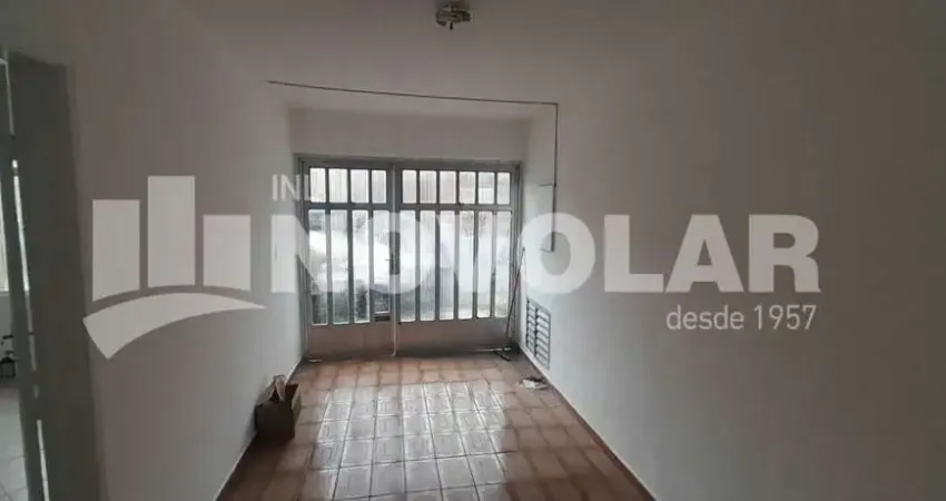 Casa com 3 quartos para alugar na Vila Paiva, São Paulo 