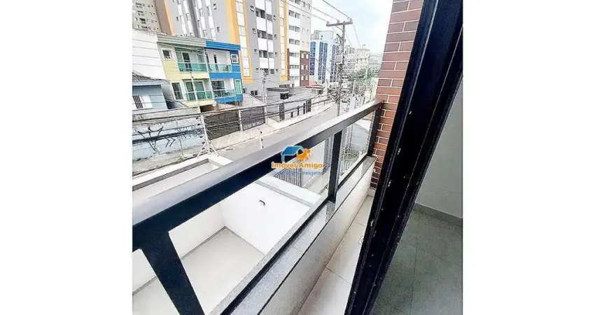 Apartamento 2 dormitórios, 1 suíte com elevador e baixo condomínio na vila guiomar, novo e pronto para morar!