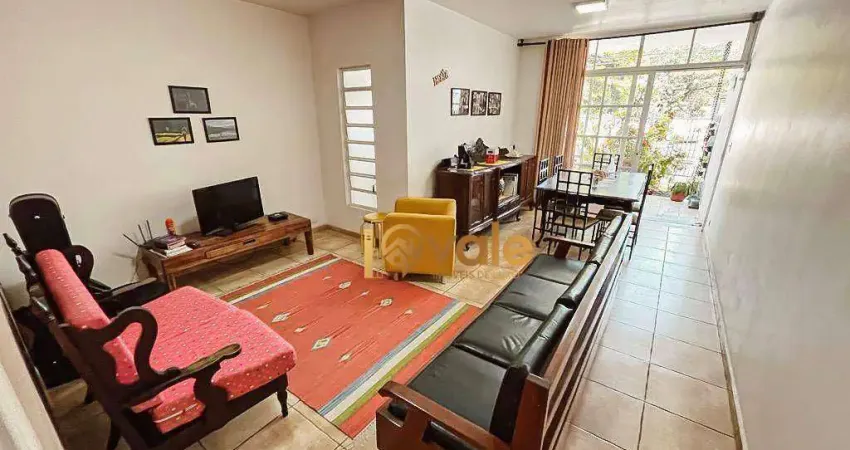 Casa com 3 quartos à venda na Rua Doutor Waldemar Berardinelli, Centro, Jacareí