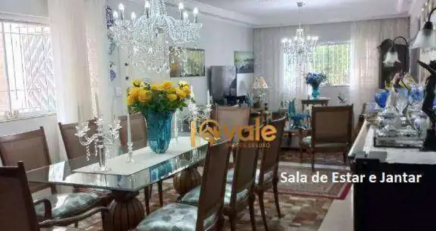 Linda e espaçosa casa a venda na parada inglesa perto do metrô, 3 dormitórios suítes, 201,54m2 construídos e 144,44 de terreno