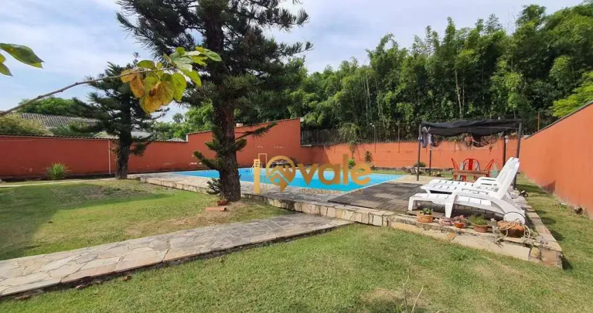 Casa térrea com piscina e um ótimo quintal - condominio village paineiras - pindamonhangaba/sp