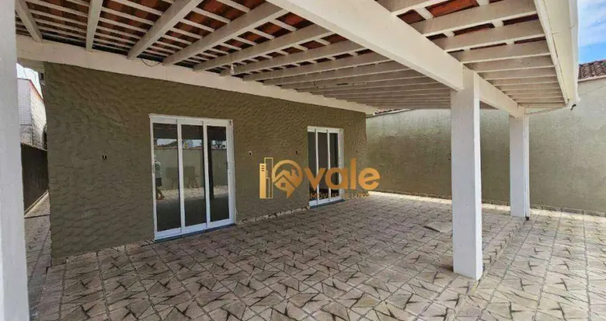 Casa com 3 quartos para alugar no Centro, Ubatuba