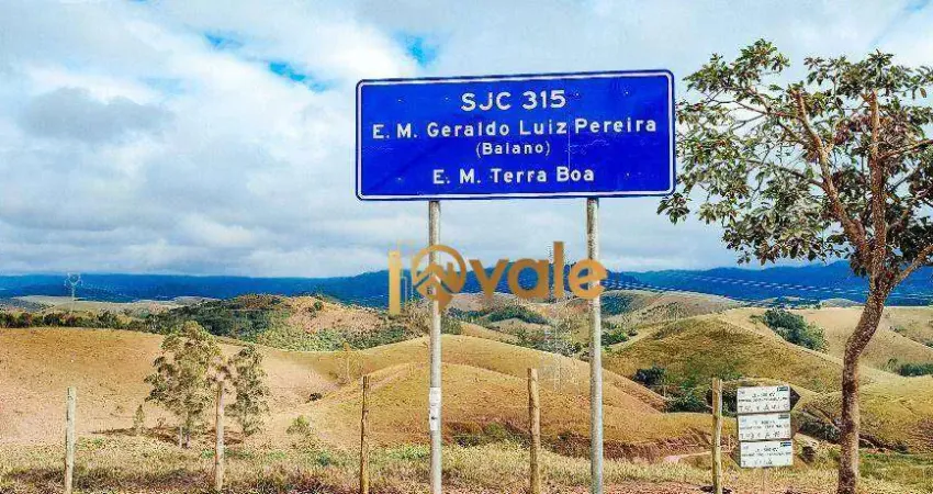 Belíssima fazenda de 80 alqueires  em área rural de sjcampos   (45 minutos)  do centro.