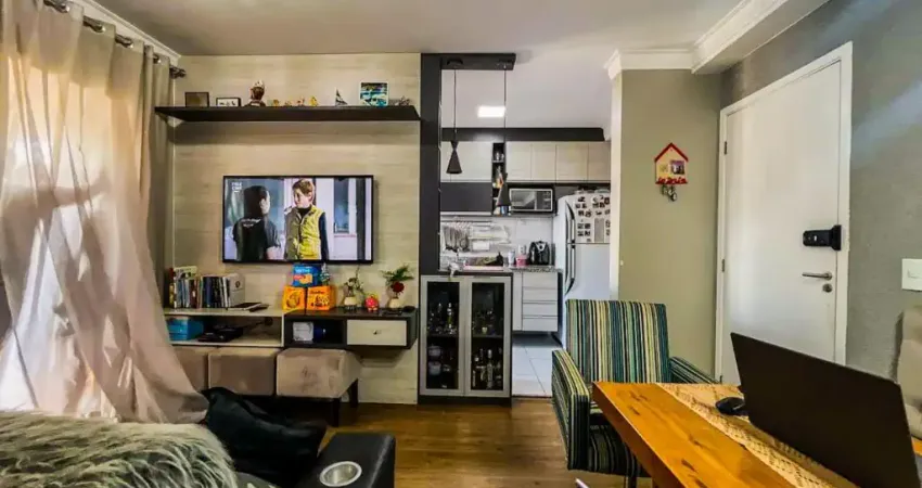 Apartamento à Venda com 2 Dormitorios e uma Suíte no Jardim Tupanci