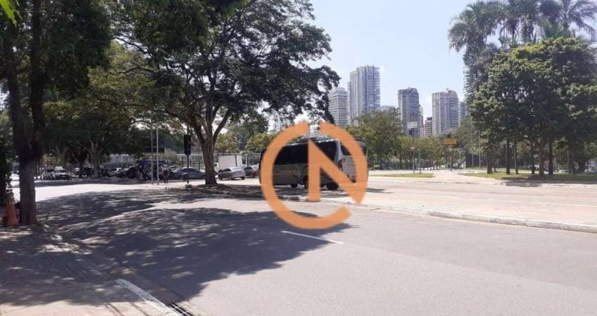 Sobrado Residencial à venda, Ibirapuera, São Paulo - SO0673.