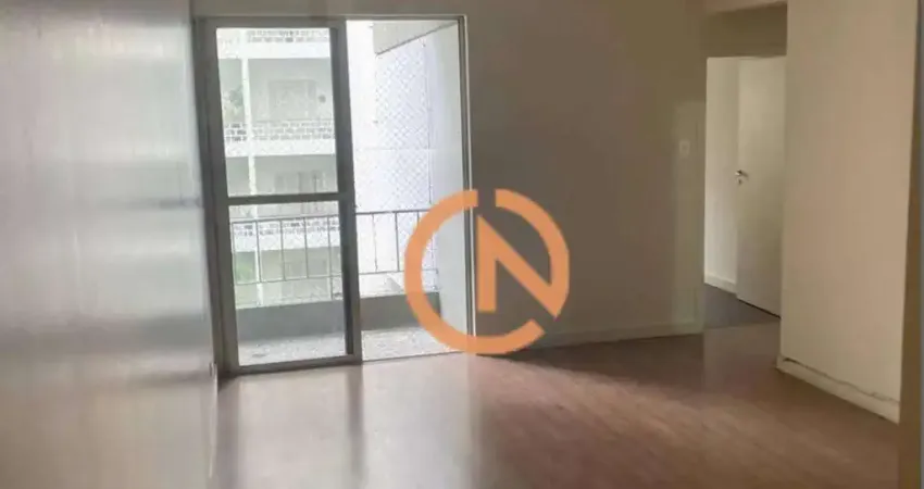 Apartamento reformado com dois quartos e dependencia completa de empregada ao lado do metro Mackenzie