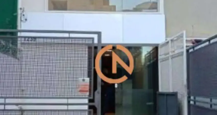 Sobrado em Moema com 1 Vaga na frente! Excelente Localização