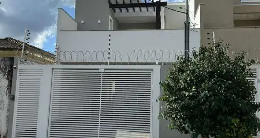 Casa Sobrado de 3 suítes em Rua Fechada no Santa Cruz, Cuiabá-MT
