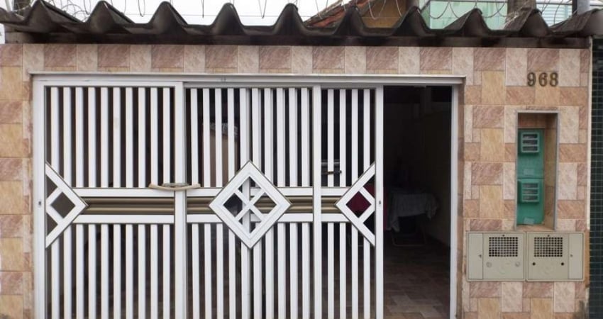 Casa à venda em Praia Grande-SP, Bairro Mirim: 2 quartos, 1 suíte, 2 salas, 2 banheiros, 2 vagas de garagem, 122m²!