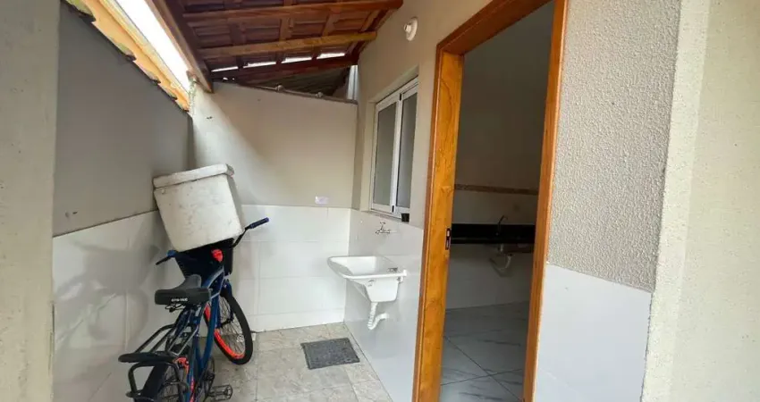 Incremente seu estilo de vida em praia grande-sp: casa de condomínio à venda na samambaia, 2 quartos, 1 sala, 1 vaga, 50m².