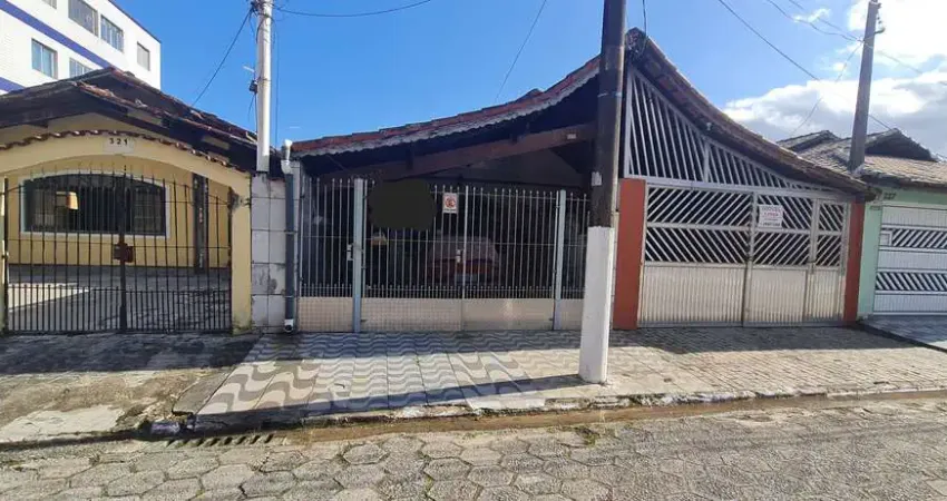 Oportunidade- ótima casa térrea á 250 metros da praia !!!!