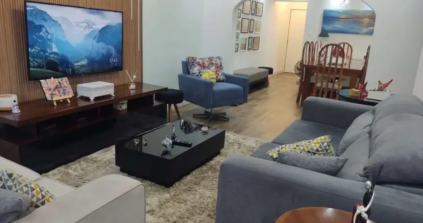 Apartamento à venda em Praia Grande-SP, bairro Ocian: 3 quartos, 1 suite, 2 salas, 1 banheiro, 2 vagas de garagem, 136,21 m², mobiliado.