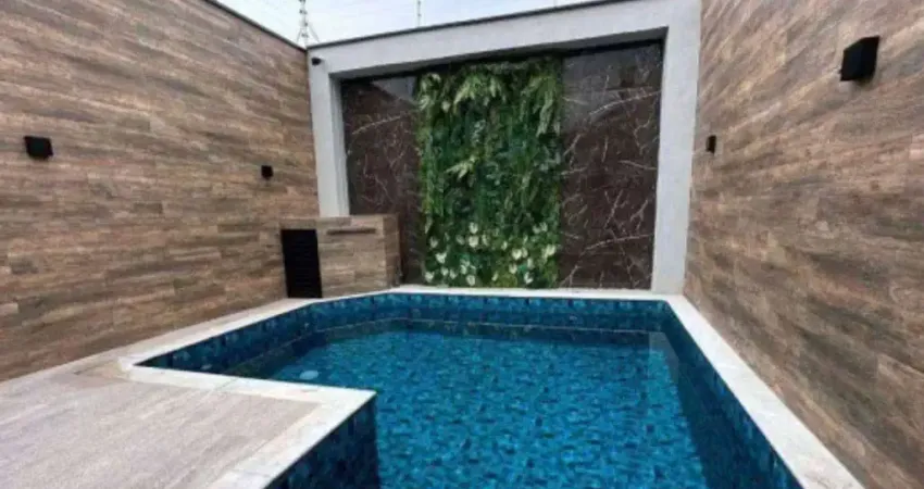Imperdível casa à venda em Praia Grande-SP, bairro Maracanã: 2 dormitórios, 1 suíte, 2 salas, 3 banheiros, 3 vagas, 110m².