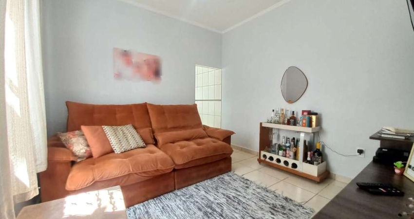 Casa à venda em Praia Grande-SP, bairro Antártica: 2 quartos, 1 sala, 2 banheiros e 2 vagas de garagem, 125m² de área.