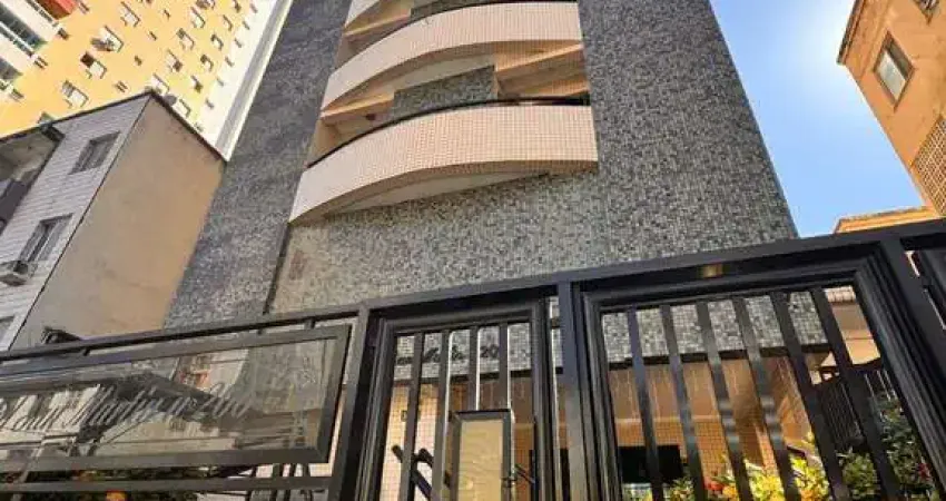 Apartamento à venda na Guilhermina, Praia Grande-SP: 1 quarto, 2 salas, 1 banheiro, 1 vaga de garagem - 50m². Venha conferir!