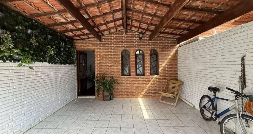 Imperdível! casa à venda em praia grande-sp, canto do forte, 2 quartos, 1 sala, 1 banheiro, 2 vagas, 78m² de área.