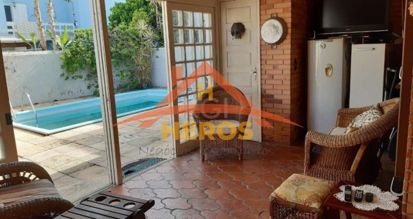 Casa com 3 quartos à venda na Rua Liane Alves, 15, Ipanema, Porto Alegre