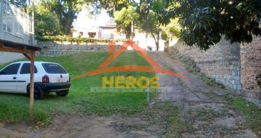 Terreno à venda na Rua Aldrovando Leão, 351, Vila Jardim, Porto Alegre
