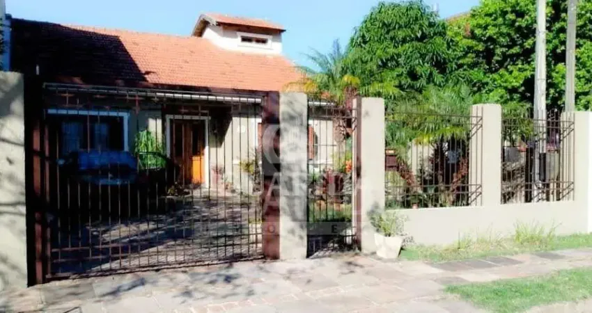 Casa com 3 quartos à venda na Rua Jayme Saul de Borba, 40, Espírito Santo, Porto Alegre
