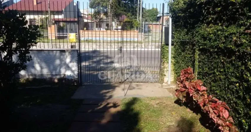 Terreno à venda na Avenida Guarujá, 156, Guarujá, Porto Alegre