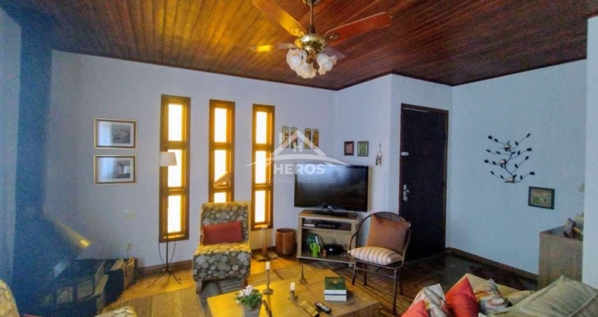 Casa com 3 quartos à venda na Rua João Lúcio Marques, 15, Aberta dos Morros, Porto Alegre