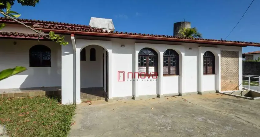Casa com 3 dormitórios para alugar, 230 m² por R$ 3.599,00/mês - Itapuã - Salvador/BA