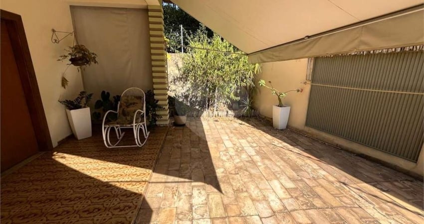 Casa térrea com 3 quartos à venda em Bandeirantes - MT