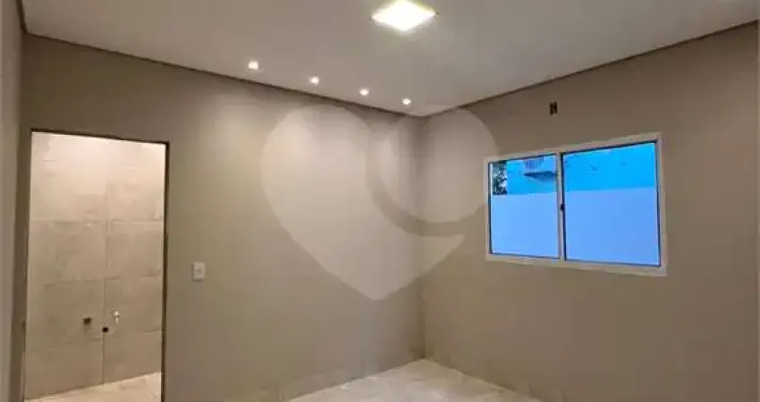 Condomínio com 3 quartos à venda em Distrito Industrial - MT