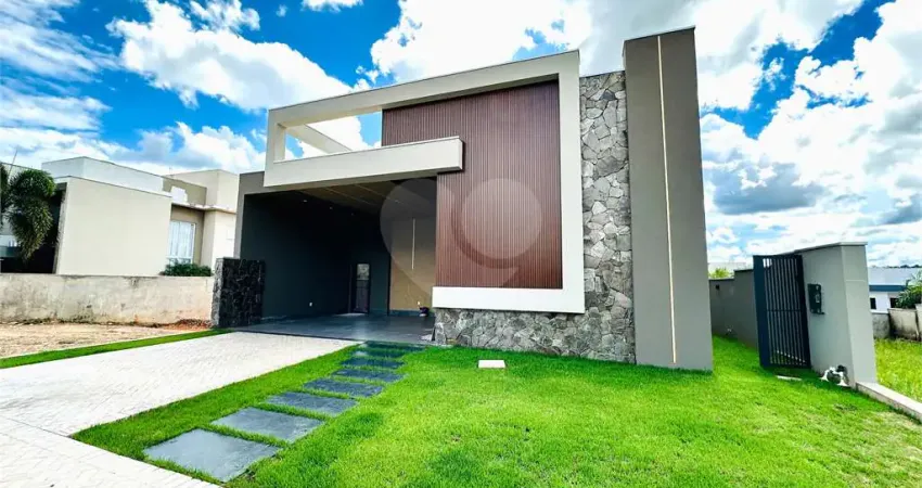 Condomínio com 3 quartos à venda em Condomínio Residencial Vila Jardim - MT