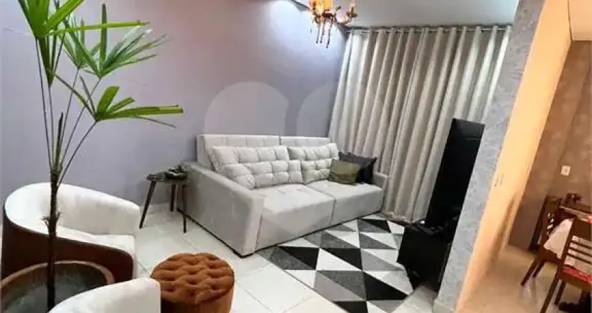 Terreno em condomínio fechado à venda no Jardim Vitória, Cuiabá 