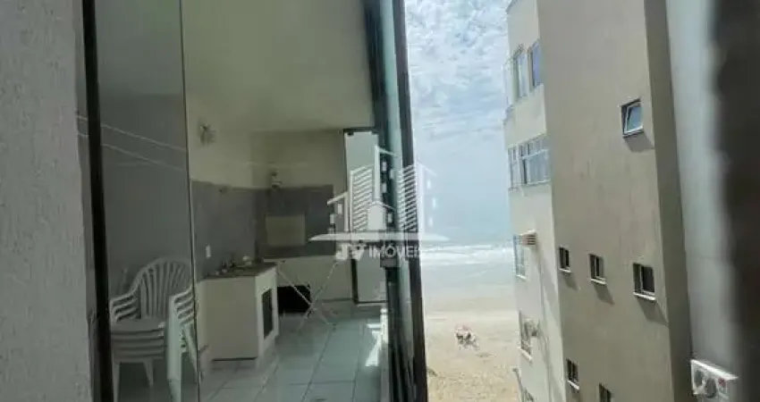 Apartamento com 3 dormitÓrios, pÉ na areia, Meia Praia, Itapema - SC