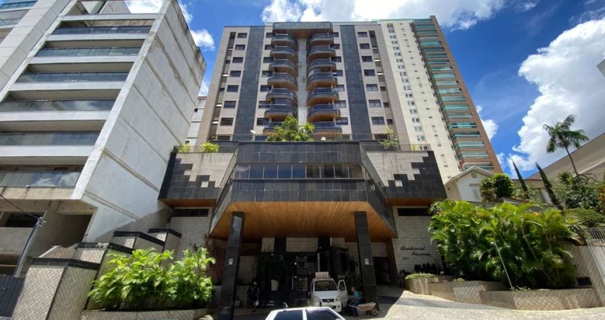 Apartamento com 3 dormitórios à venda, 140 m² por R$ 890.000,00 - Centro - Juiz de Fora/MG