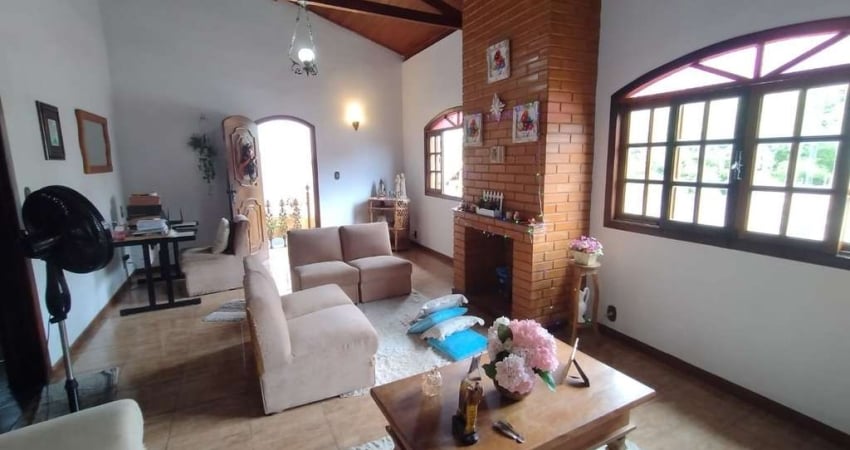 Casa com 3 dormitórios à venda, 135 m² por R$ 900.000,00 - Jardim do Sol - Juiz de Fora/MG
