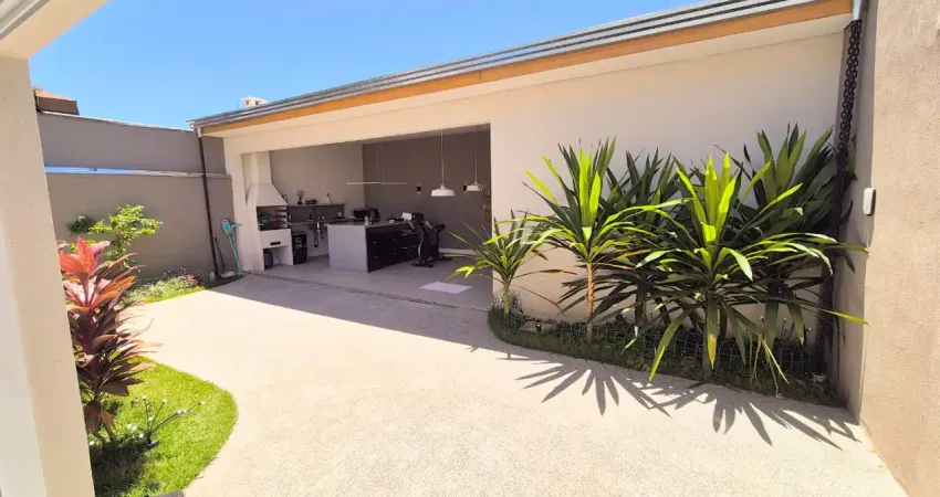 Linda casa de três dormitórios a venda na cidade de jundiaí sp