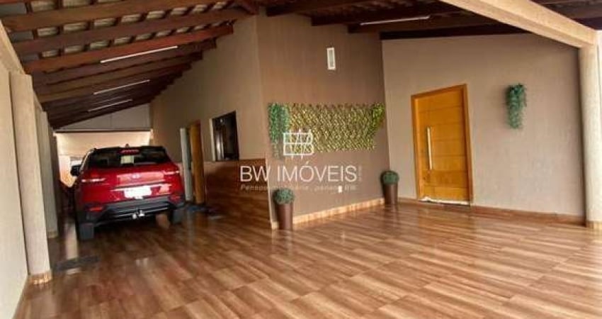Casa ALTO Padrão 3 Quartos sendo 1 suíte com armários planejados  Goiânia -Go