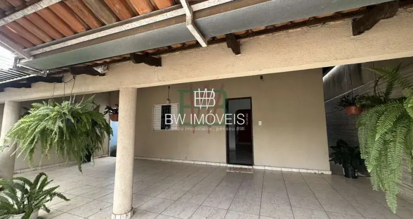 Casa à venda no bairro Condomínio das Esmeraldas em Goiânia/GO