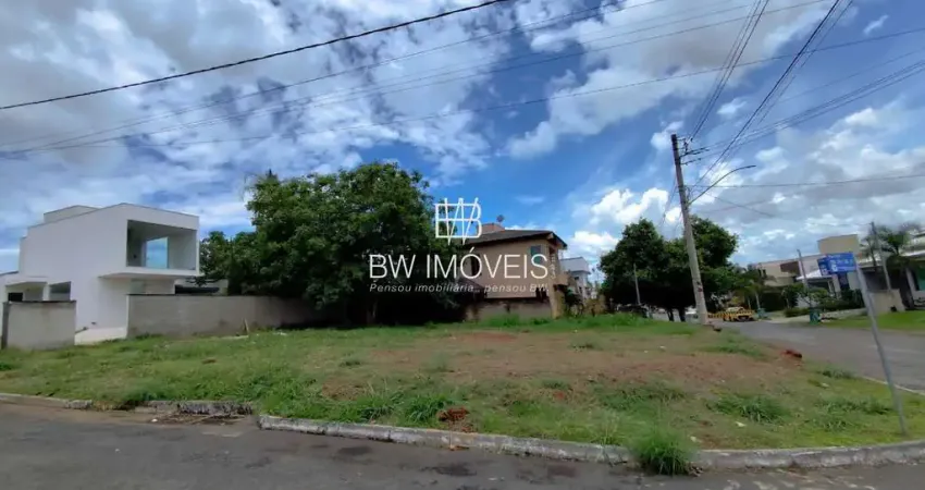 Lote Jardim Veneza De Esquina - 382Mts  - Senador Canedo