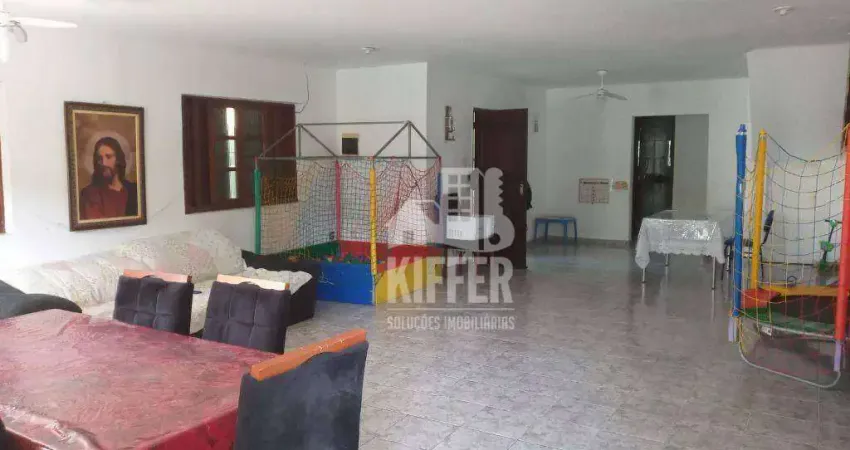Casa Duplex de Esquina com 6 Quartos e Lazer em São Francisco – Ideal para Residência ou Comércio