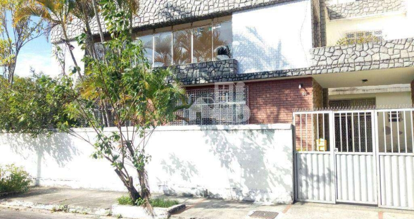 Casa com 5 dormitórios à venda, 240 m² por R$ 765.000,00 - Centro - Niterói/RJ
