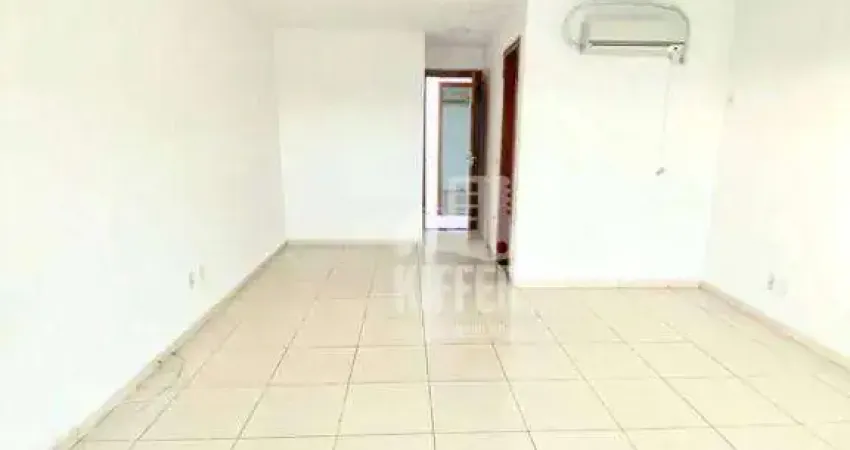 Casa Duplex 3 Quartos (1 Suíte), Churrasqueira e Garagem – Maravista, Próxima ao Comércio – Cód. CA3522