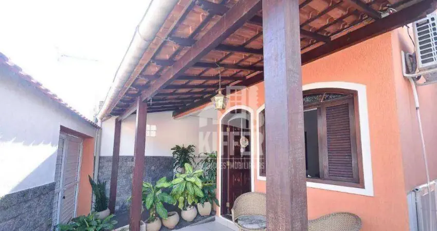 Casa com 3 quartos à venda, 250 m² por R$ 890.000 - Barreto - Niterói/RJ