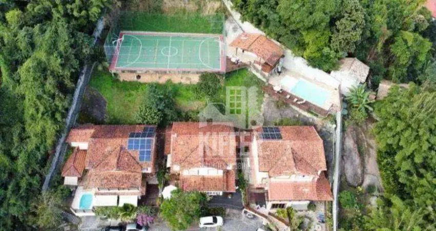 Casa com 3 quartos  à venda, 126 m² por R$ 950.000 - Santa Rosa - Niterói/RJ